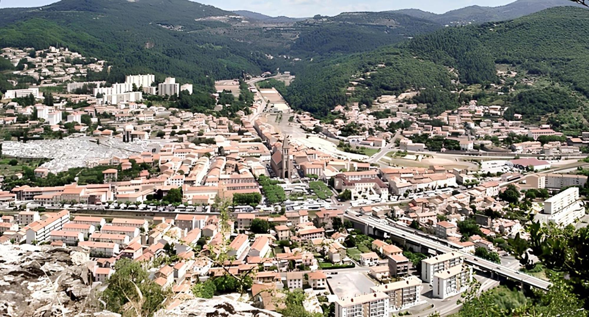 Maison Conviviale Pres Des Cevennes Avec Terrasse La Grand'Combe Eksteriør bilde